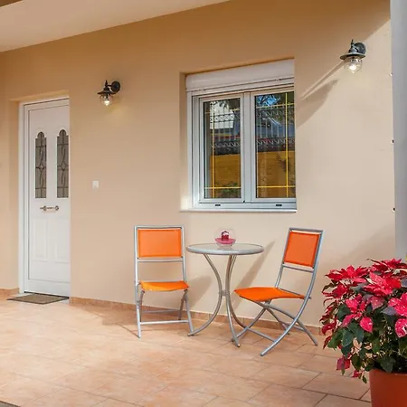 بيت للعطل Anesis House *
